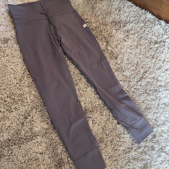 Vuori Daily Leggings Sawyer - Picture 3 of 8